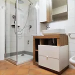Vila Gelsi A *